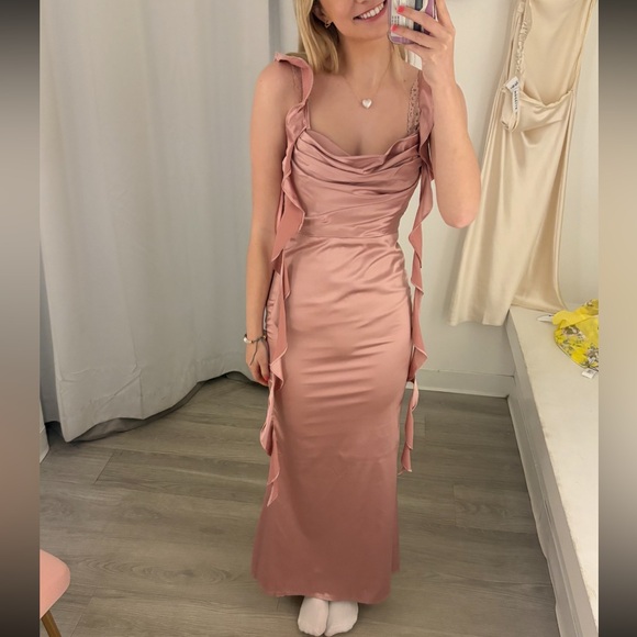 Selfie Leslie Pink Satin Dress - Picture 4 of 4